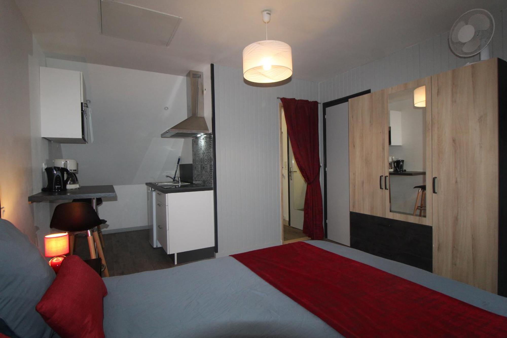 Studio Ouest Cuisine Prive Proche Centre Ville Loudéac Extérieur photo